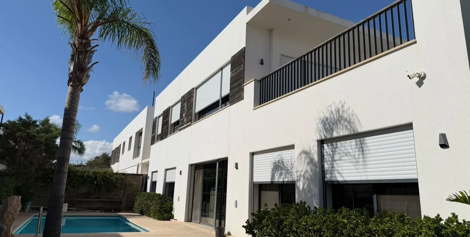 Bodrum Konacık’taki büro binası ve bahçesi